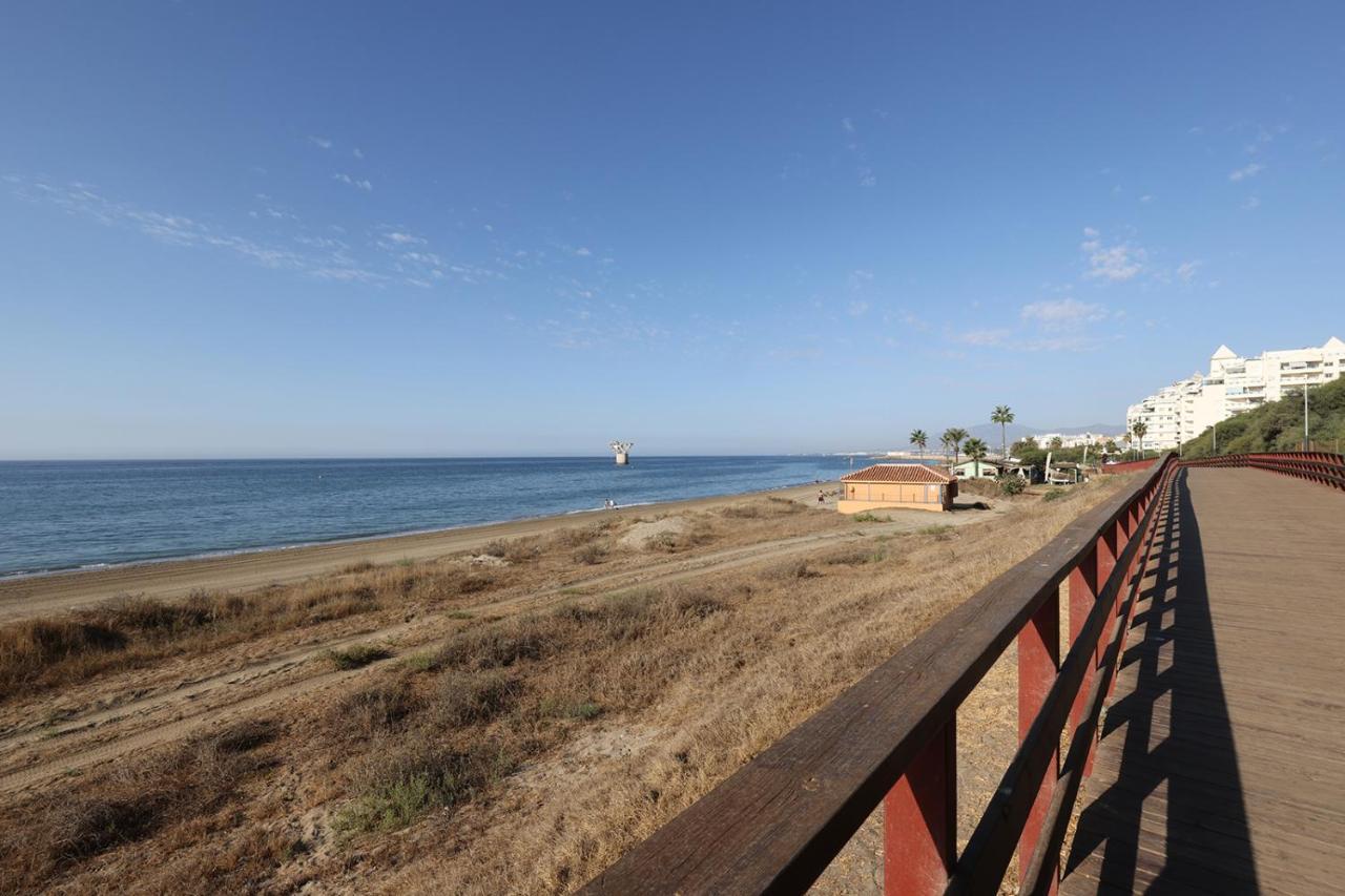 Lujo En Banana Beach Primera Linea De Playa Marbella Exteriér fotografie